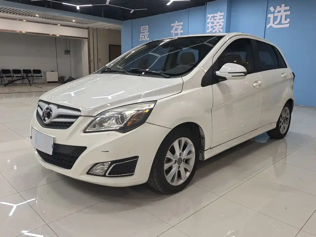 BAIC E-Series 2013