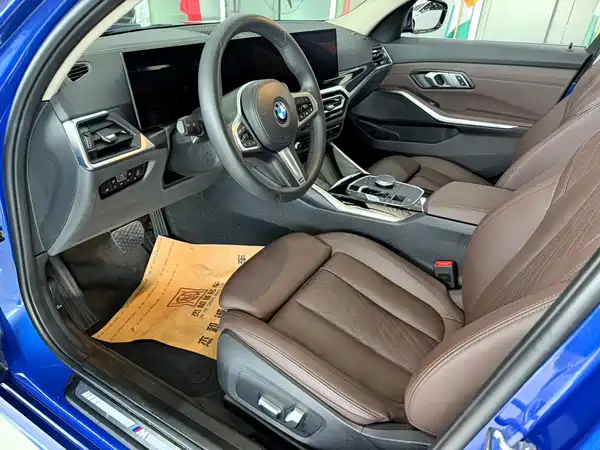 BMW 3 Series 2022