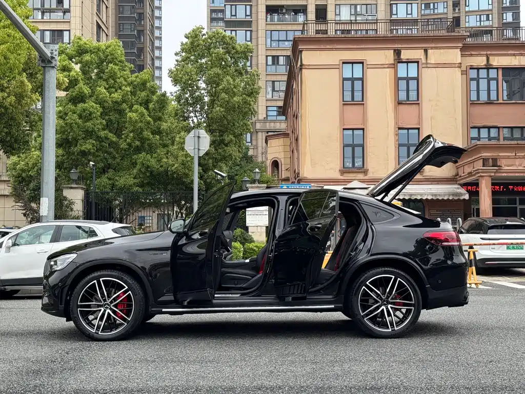 Mercedes-Benz GLC Coupe AMG 2020 — фото 18