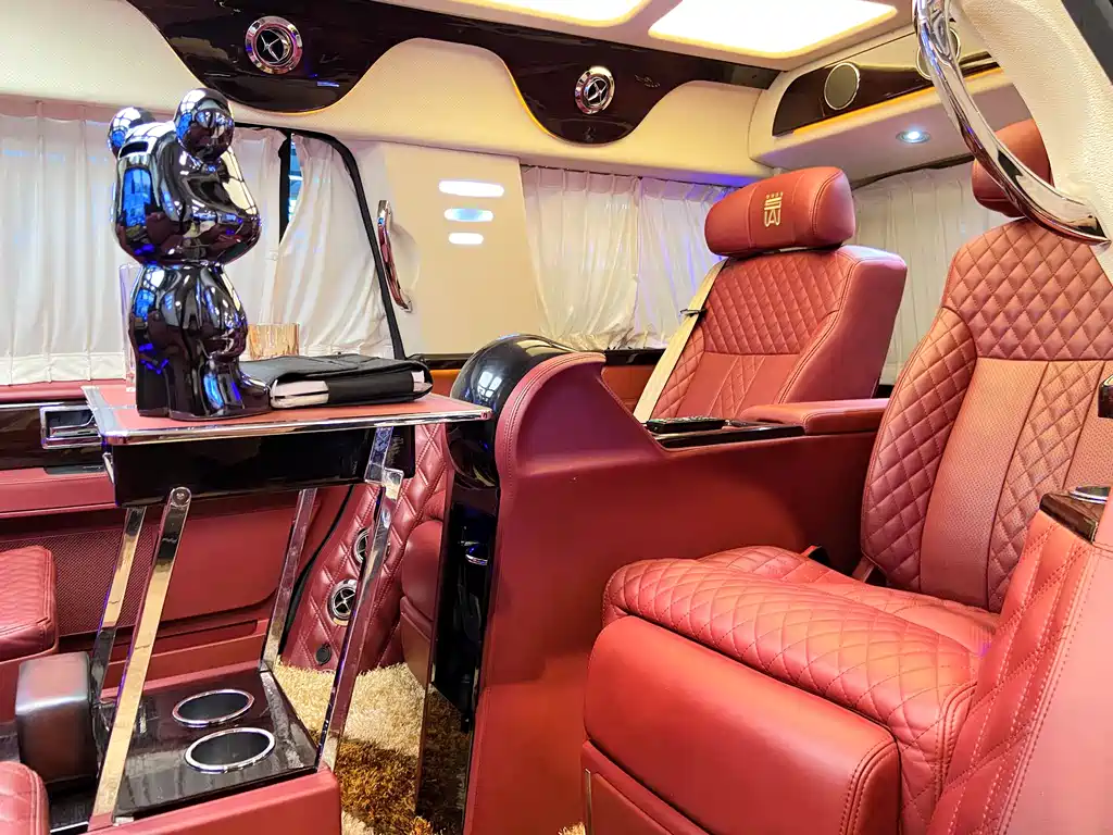 Lincoln Navigator 2017 — фото 17