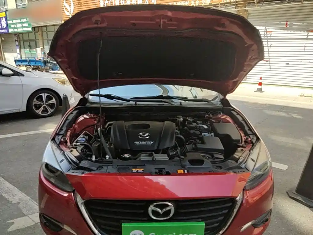 Mazda 3 Axela 2017 — фото 16