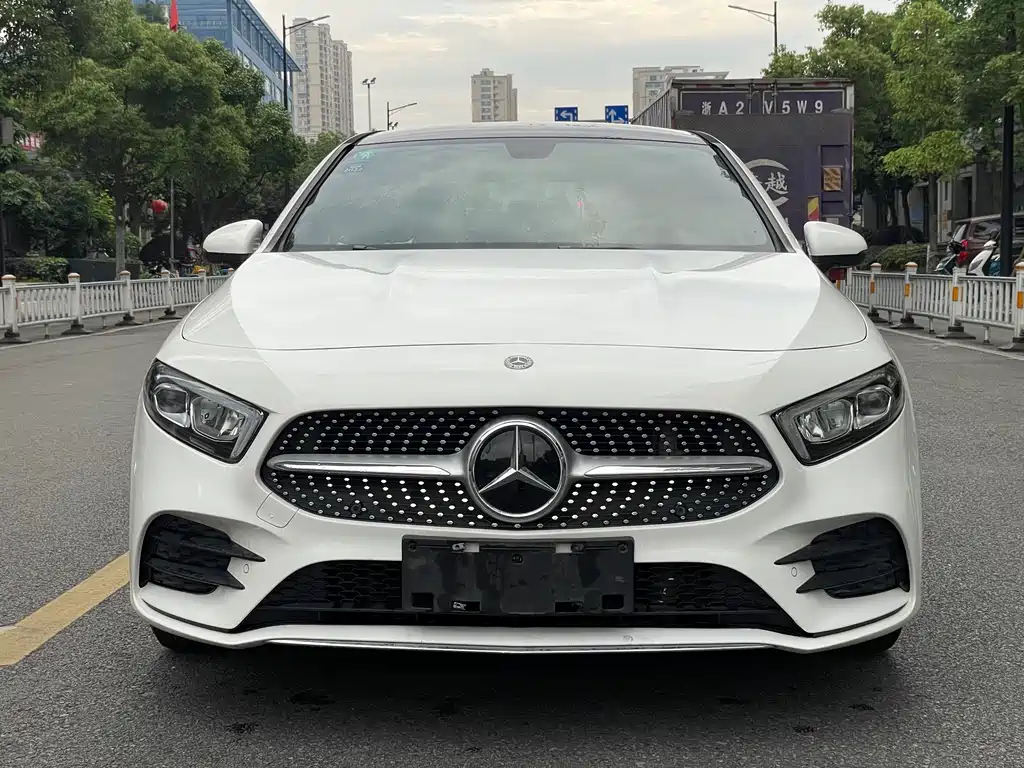 Mercedes-Benz A-Class 2020 — фото 2
