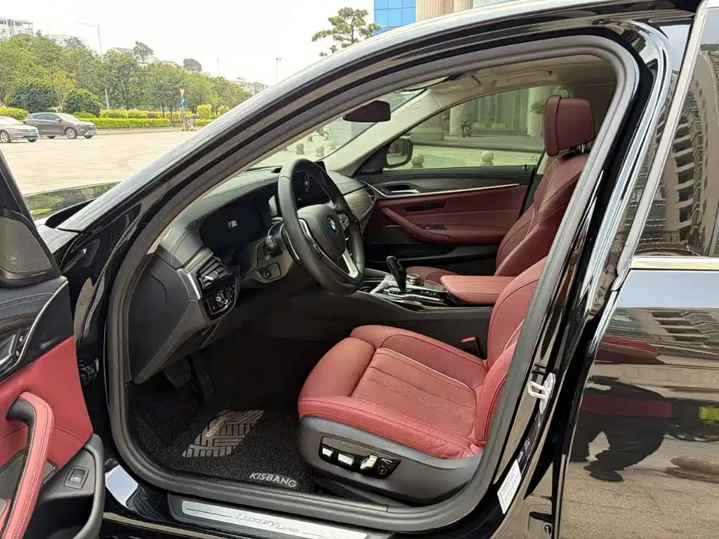 BMW 5 Series 2022