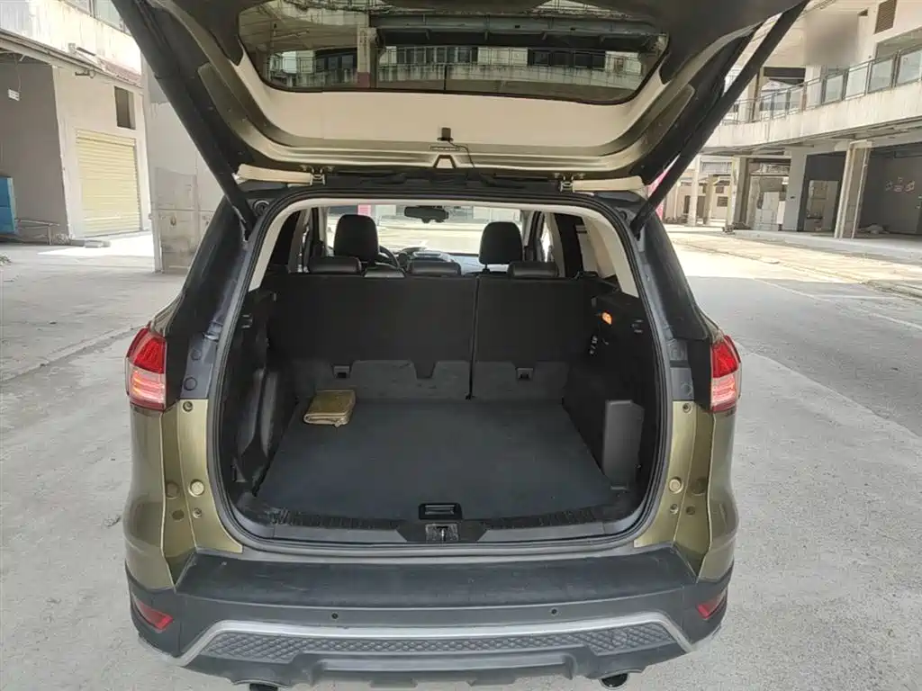 Ford Kuga 2016 — фото 19