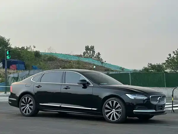 Volvo S90 2024