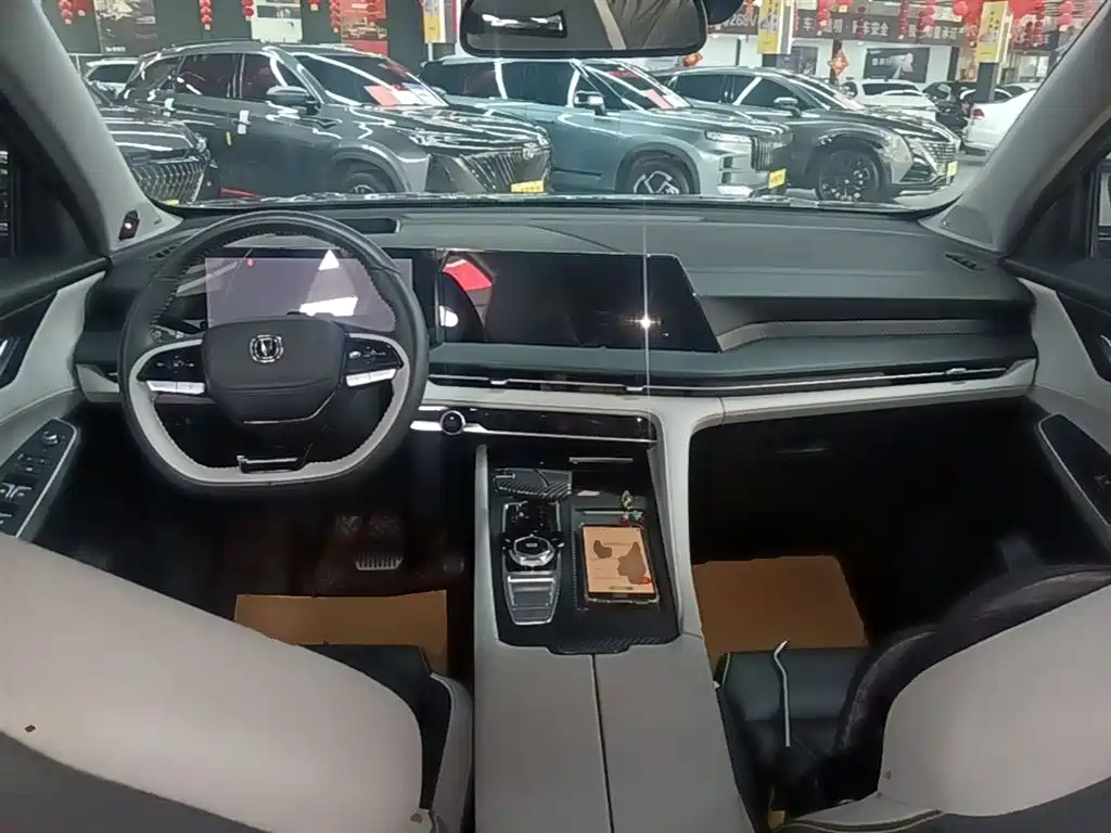 Changan CS75 PLUS 2023 — фото 10