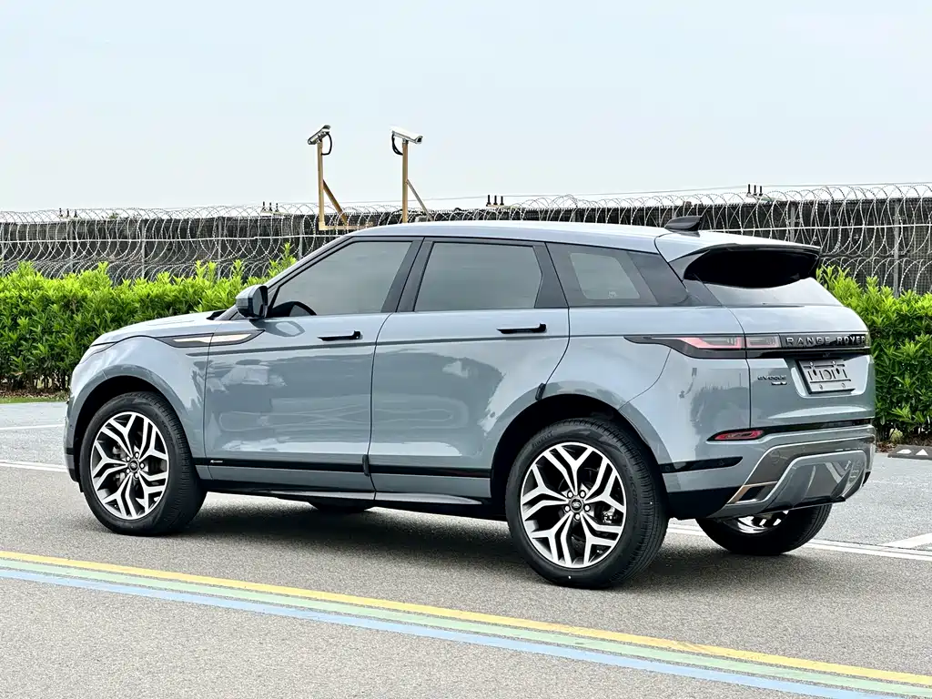 Land Rover Evoque 2021 — фото 5