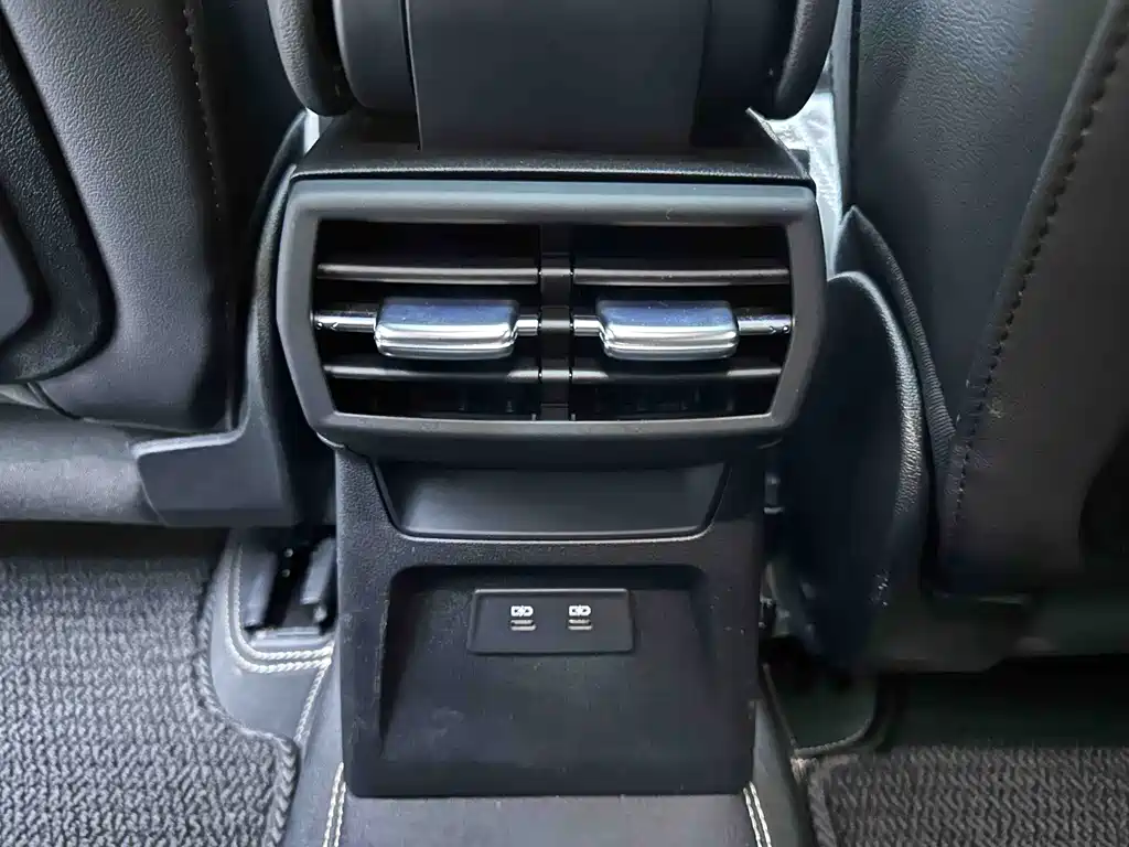 Audi A3 2023 — фото 19