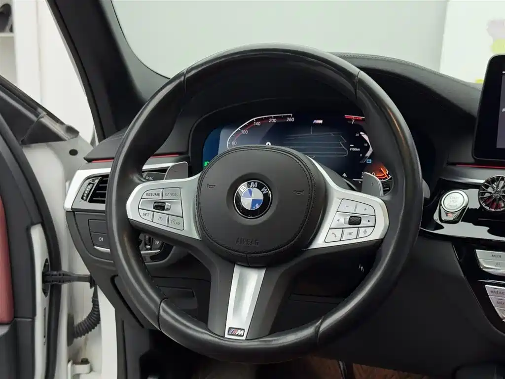 BMW 5 Series 2023 — фото 12