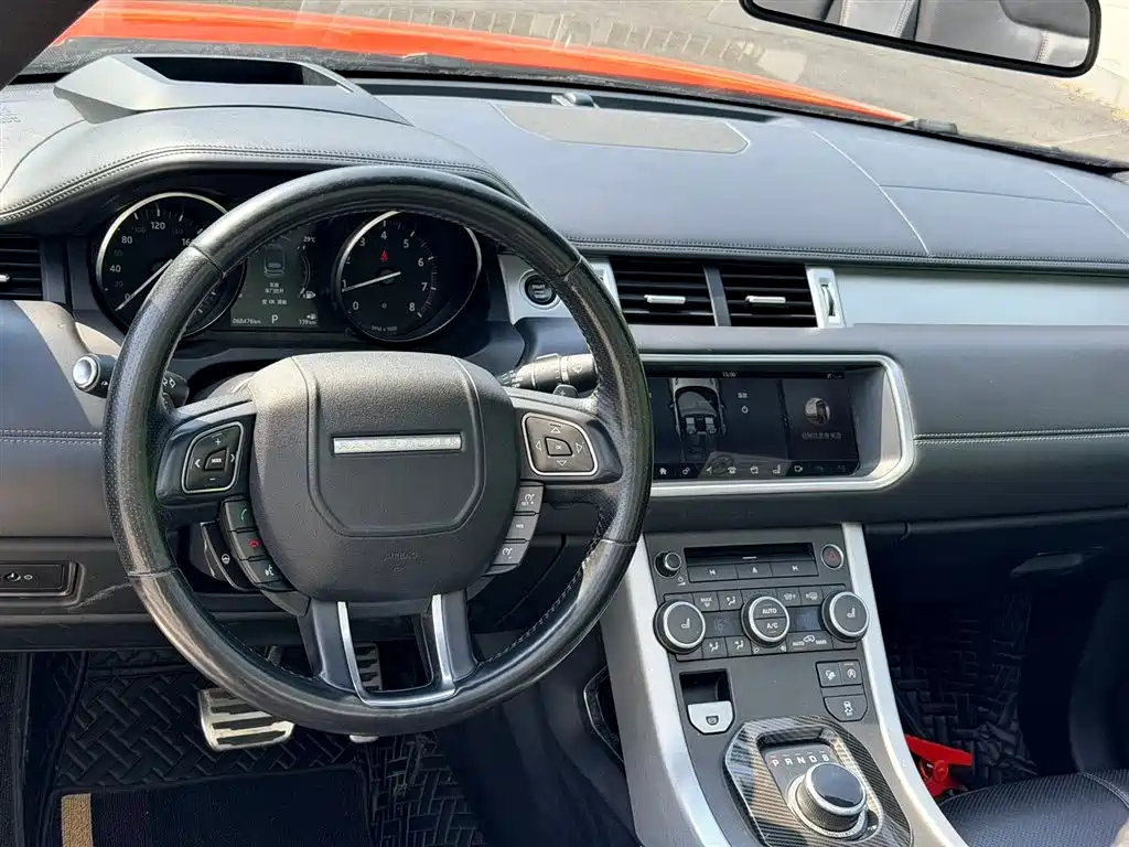 Land Rover Evoque 2018 — фото 11