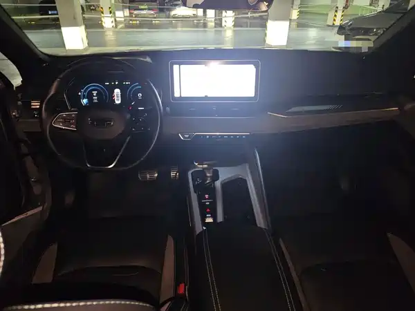 Geely Xingrui 2022