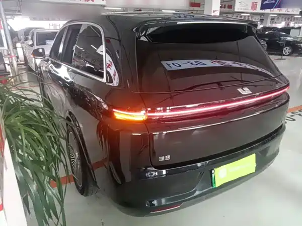 Li Auto L8 2023