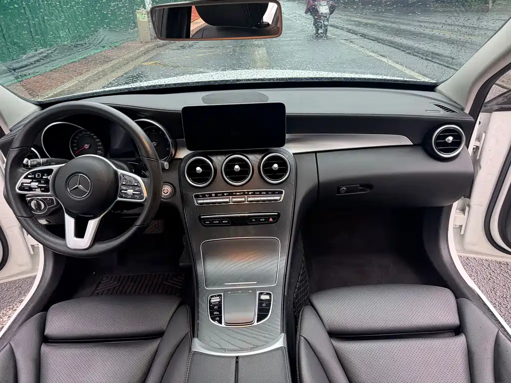 Mercedes-Benz C-Class 2019 — фото 11
