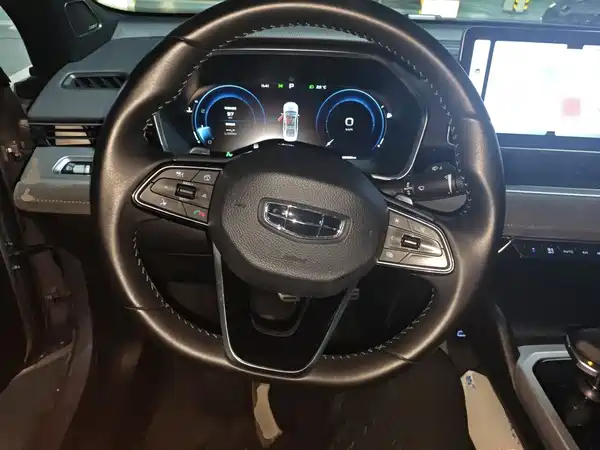 Geely Xingrui 2022
