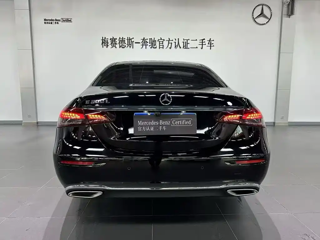 Mercedes-Benz E-Class 2022 — фото 8
