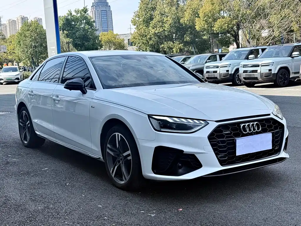 Audi A4L 2020