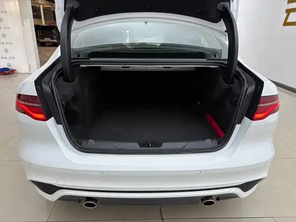 Jaguar XEL 2023