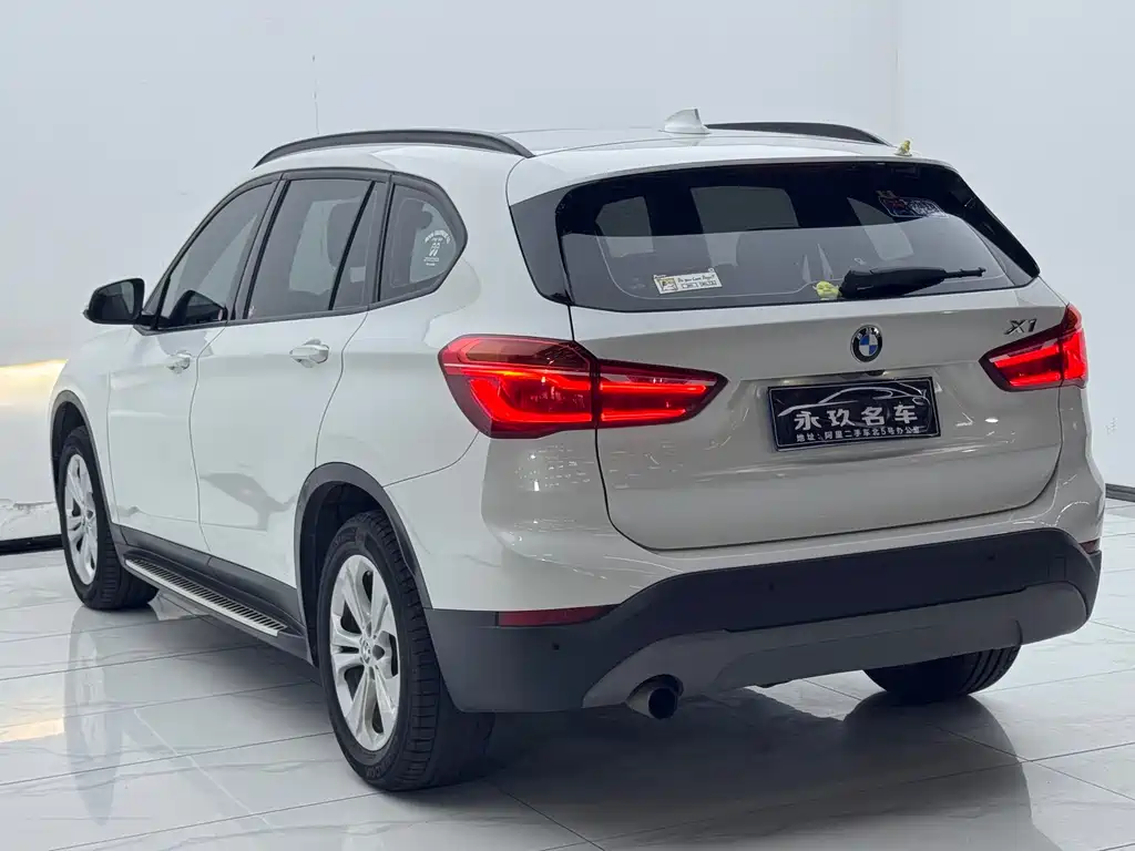 BMW X1 2016 — фото 14