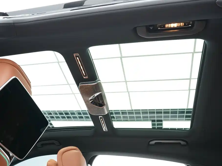 Mercedes-Benz Maybach S-Class 2022 — фото 19