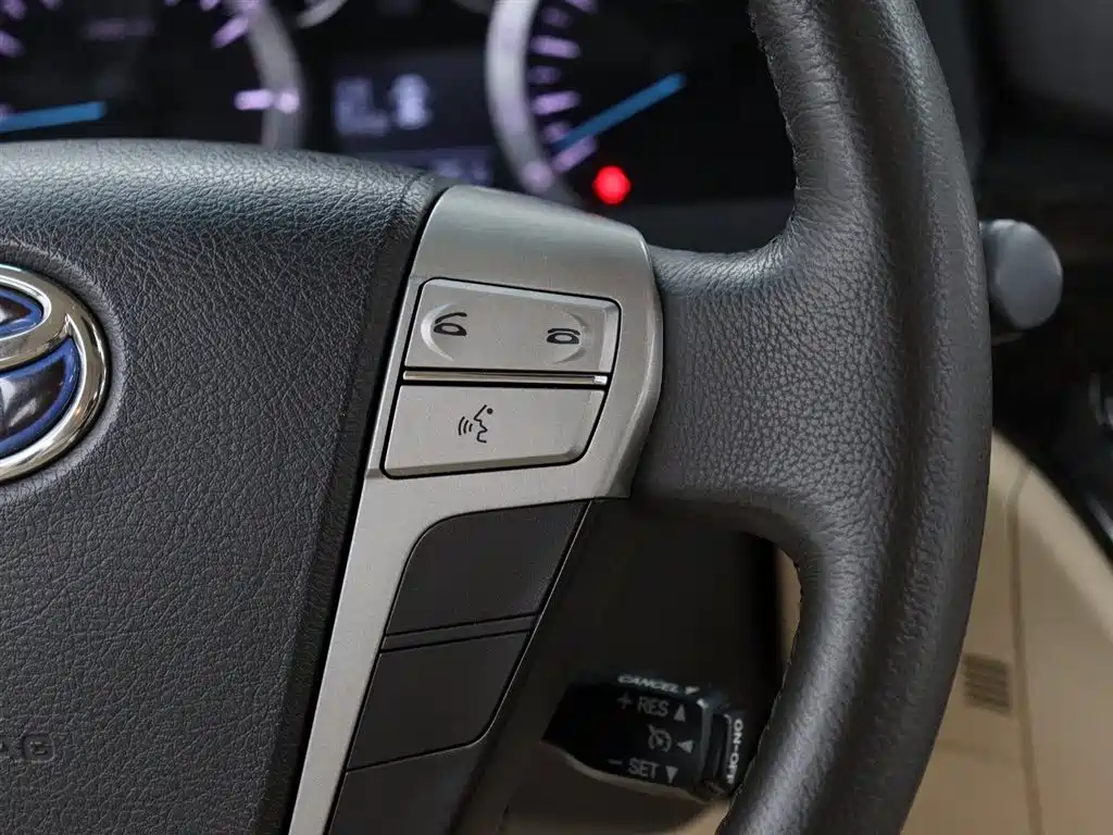 Toyota Alphard 2015 — фото 18