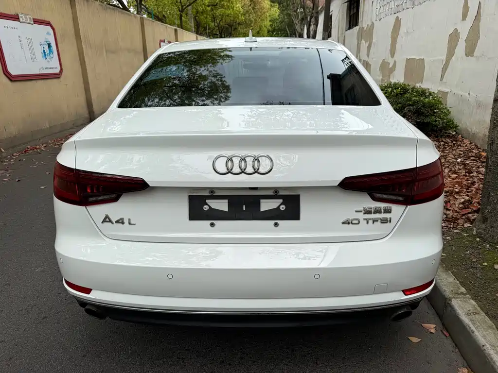 Audi A4L 2018 — фото 9