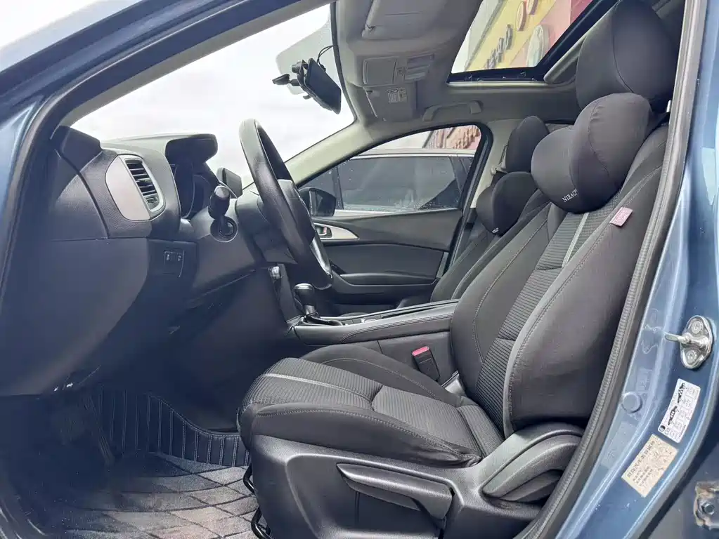Mazda 3 Axela 2018