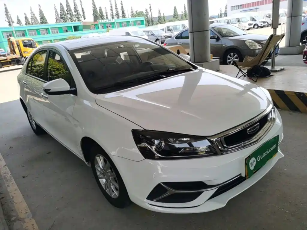 Geely Emgrand 2021