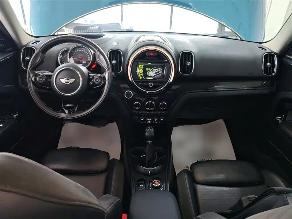 MINI Countryman 2017 — фото 10