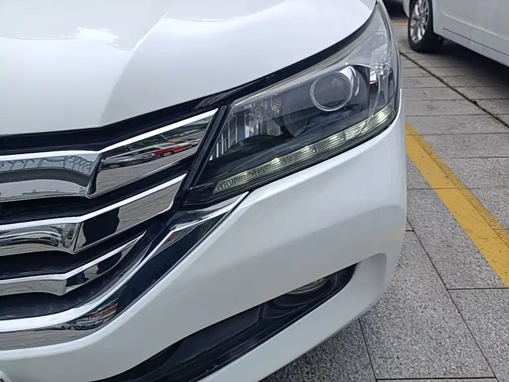Honda Accord 2015 — фото 24