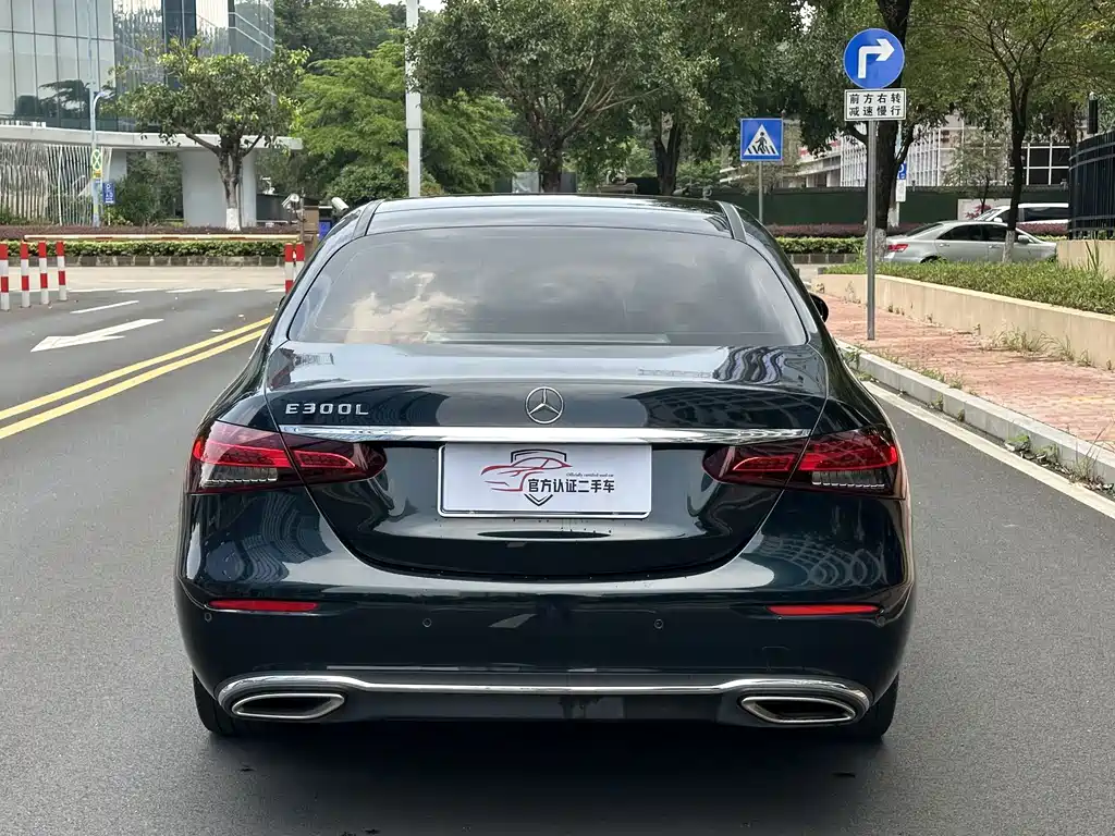 Mercedes-Benz E-Class 2021