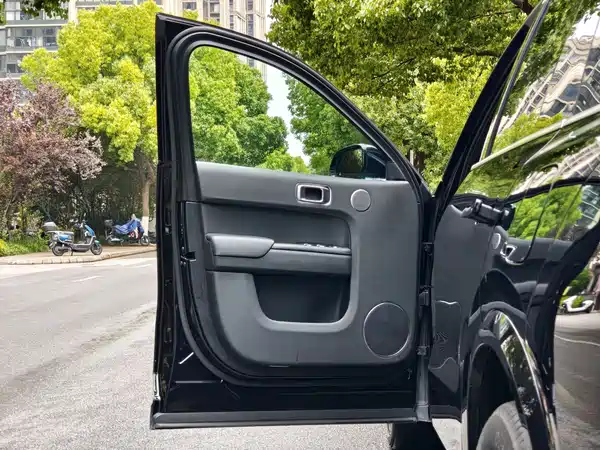 Li Auto L8 2023
