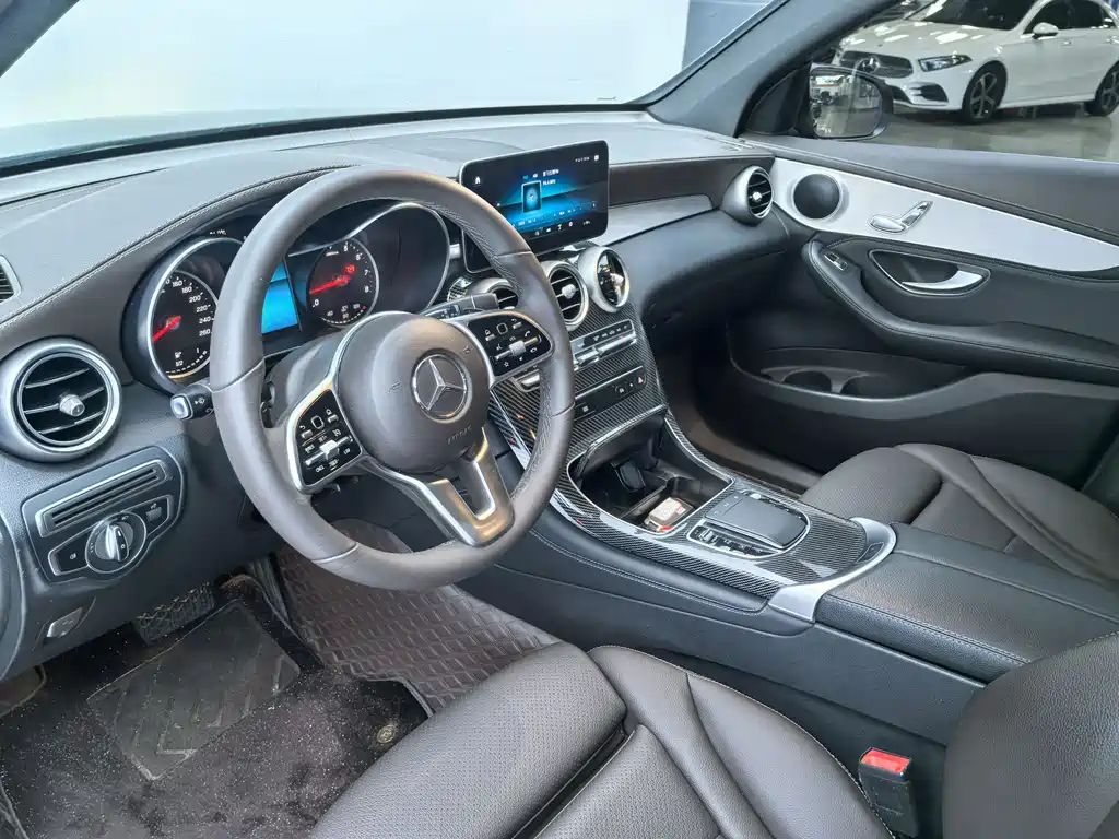 Mercedes-Benz GLC 2020 — фото 12