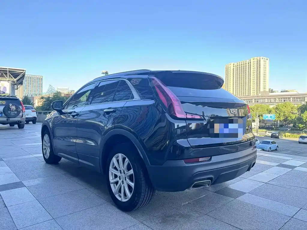 Cadillac XT4 2019 — фото 6