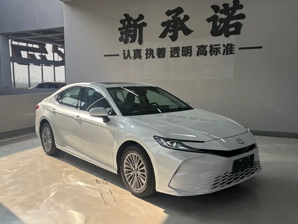 Toyota Camry 2026 — фото 3