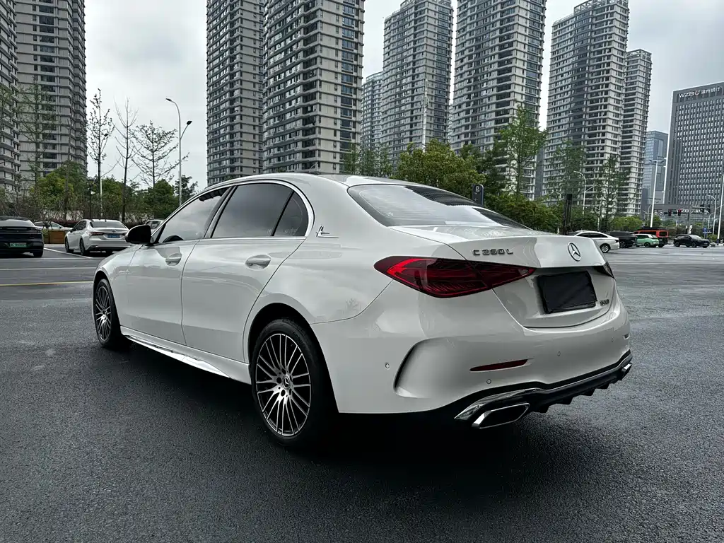 Mercedes-Benz C-Class 2025 — фото 16