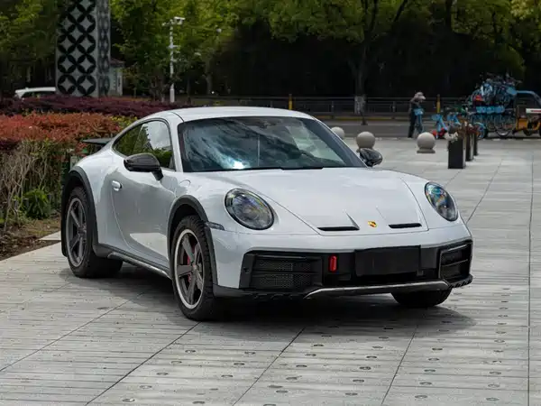 Porsche 911 2023