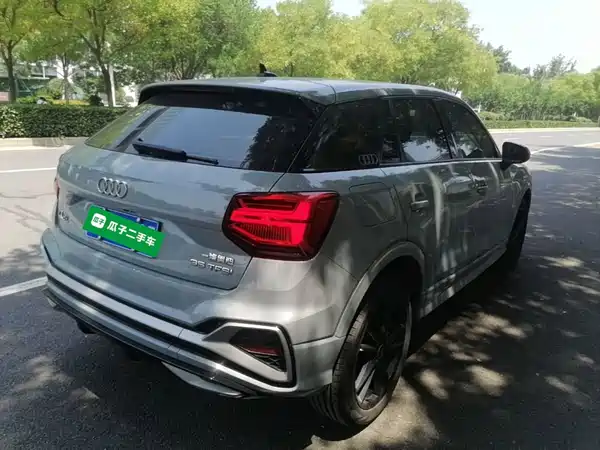 Audi Q2L 2022