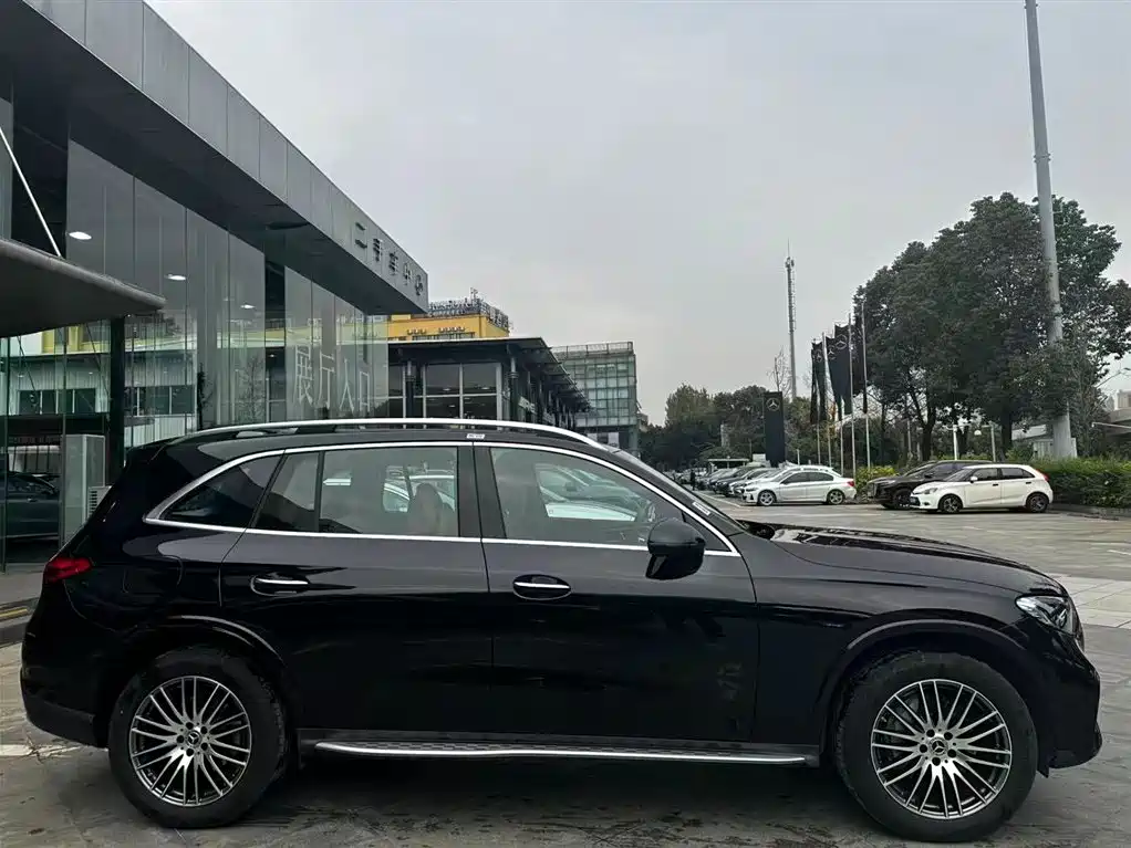 Mercedes-Benz GLC 2024