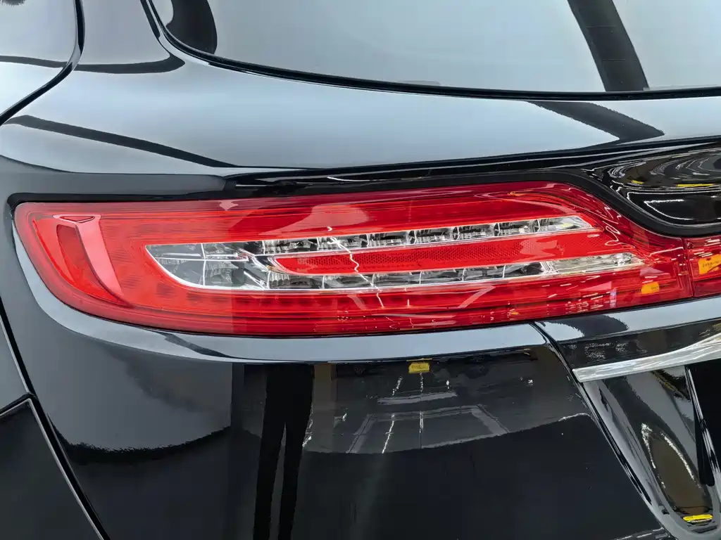 Lincoln MKC 2019 — фото 11
