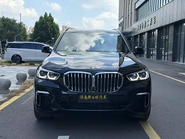 BMW X5 2023