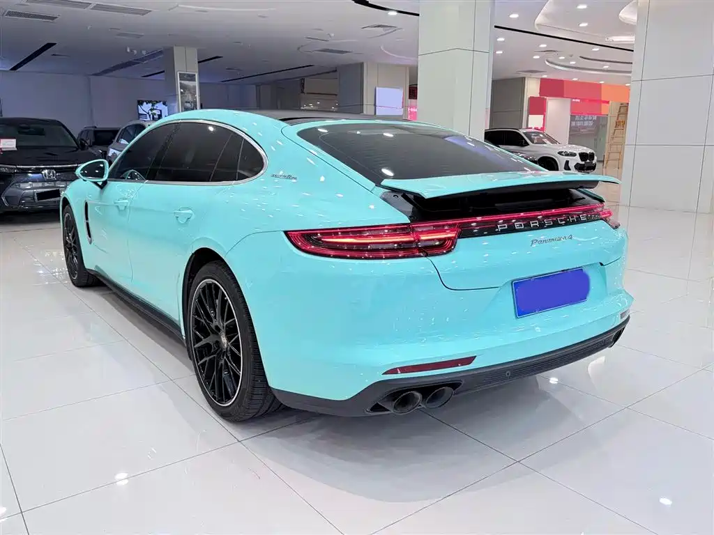 Porsche Panamera 2020 — фото 14