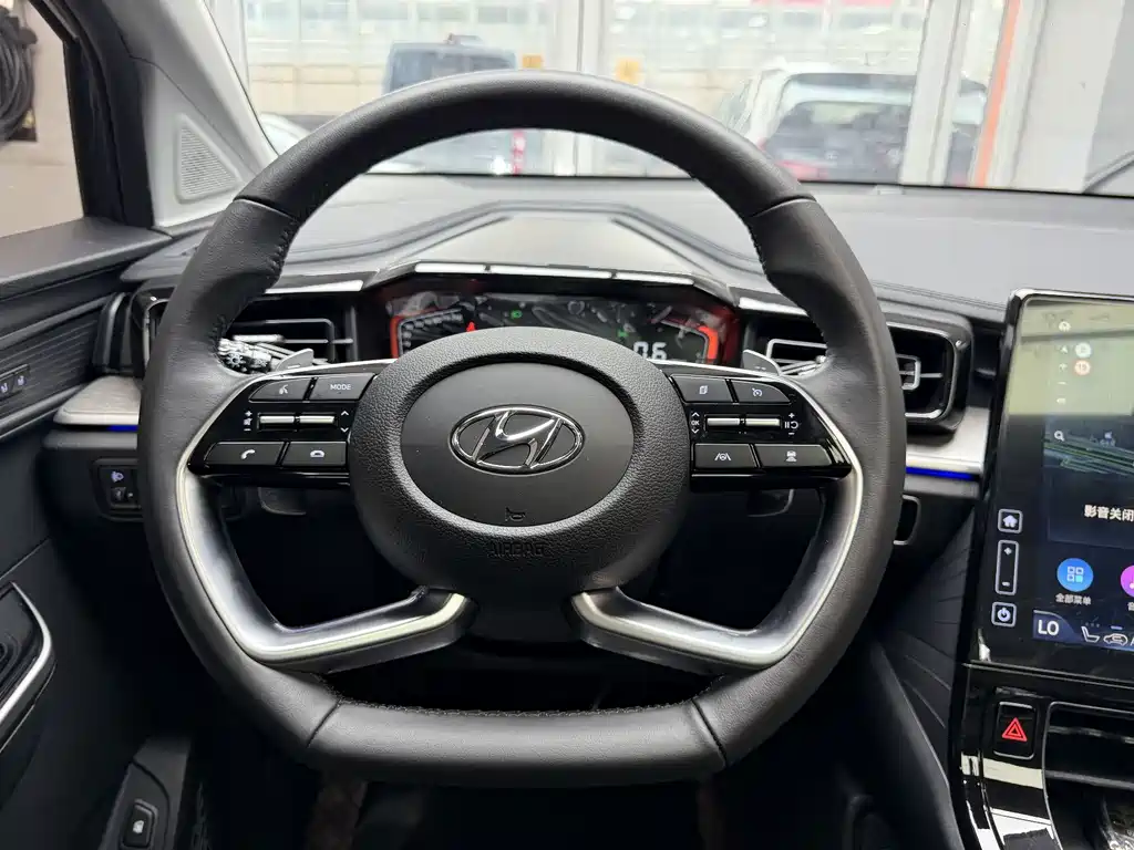 Hyundai Custin 2024 — фото 10