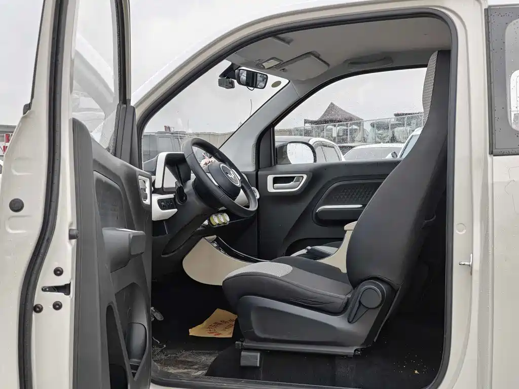 Wuling MINIEV 2024