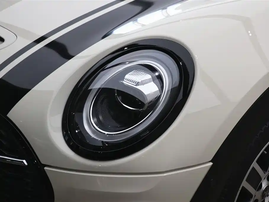 MINI Clubman 2020 — фото 28