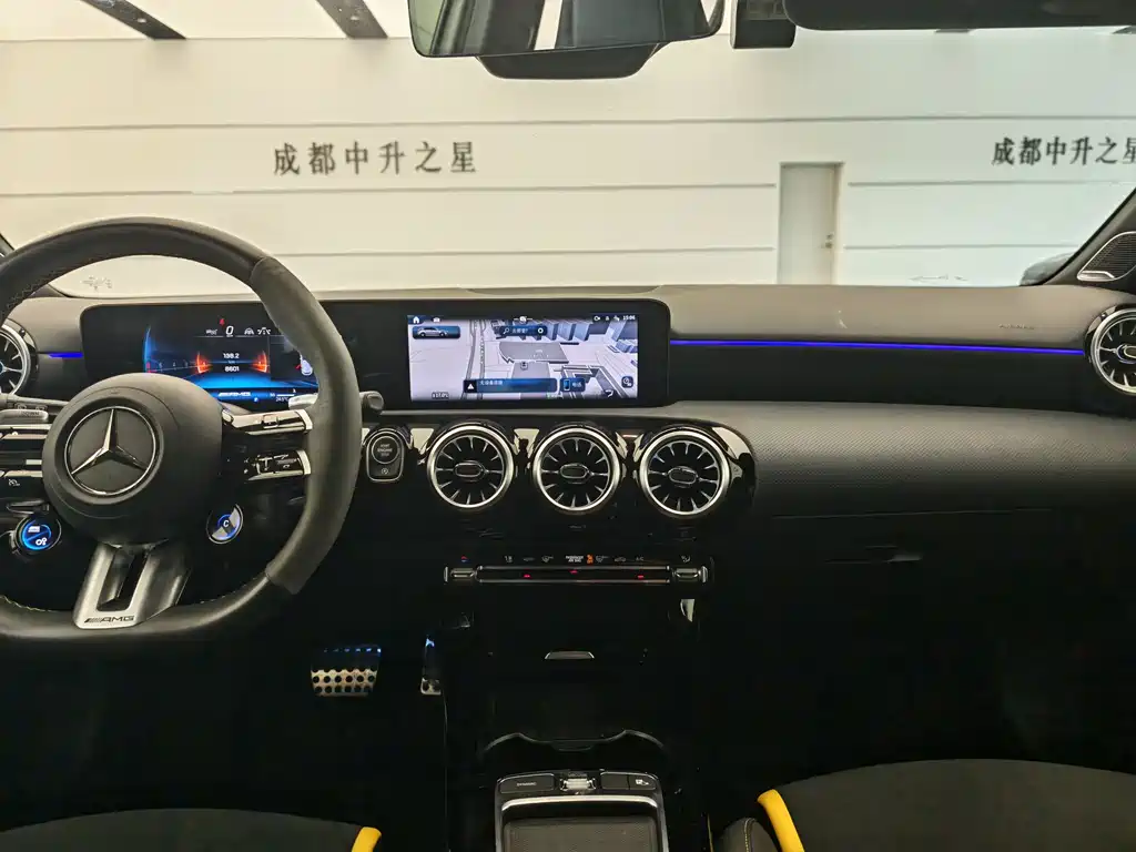 Mercedes-Benz A-Class AMG 2024 — фото 13