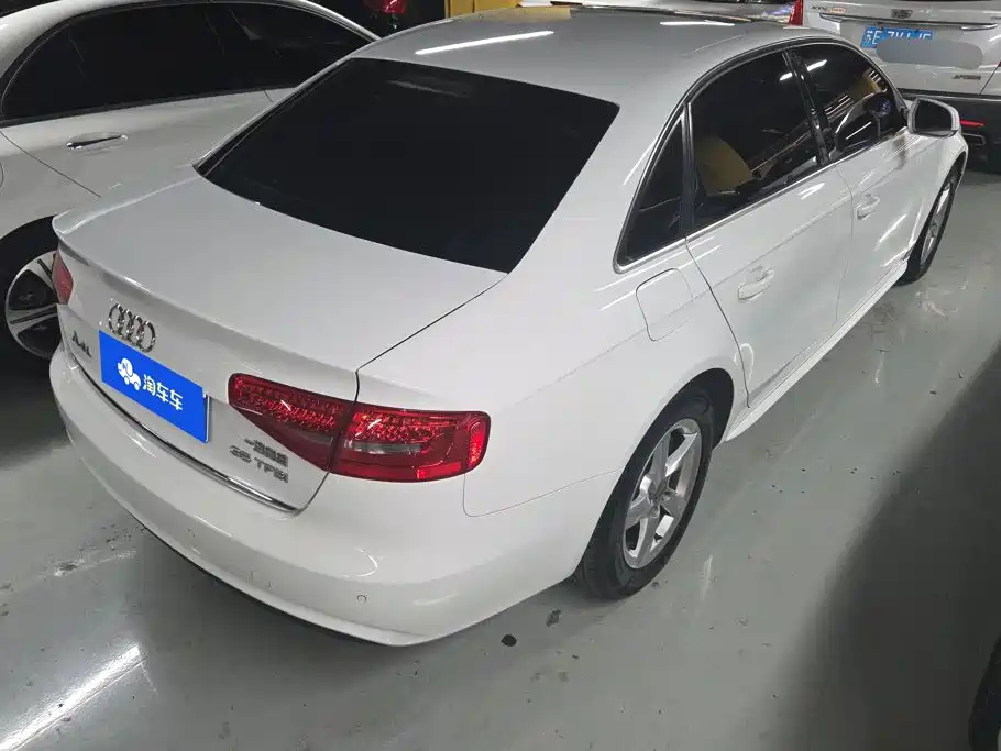 Audi A4L 2014
