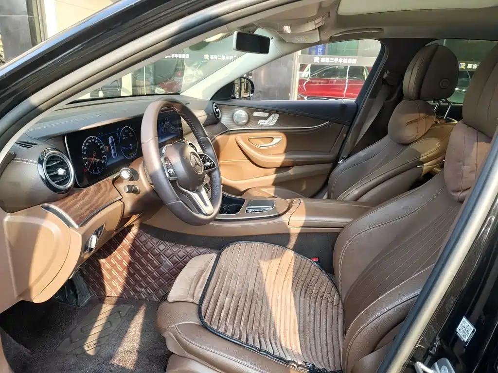 Mercedes-Benz E-Class 2020 — фото 6