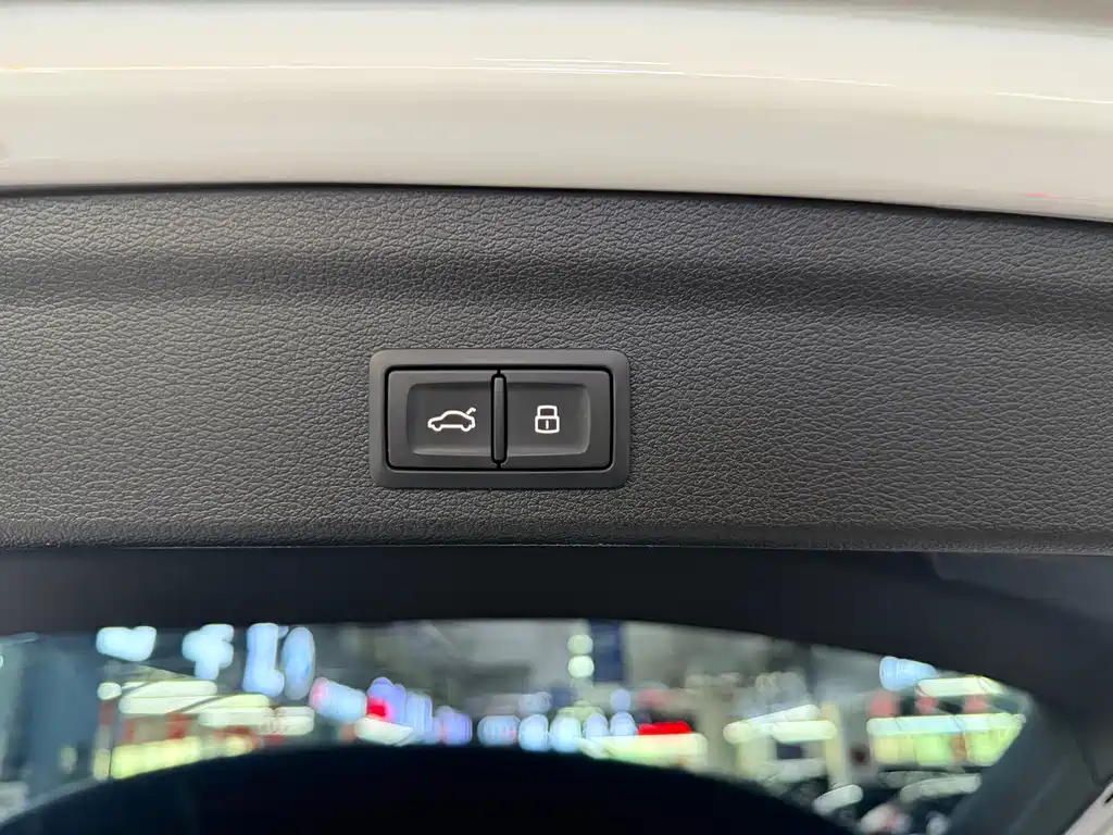 Audi Q3 2023 — фото 22