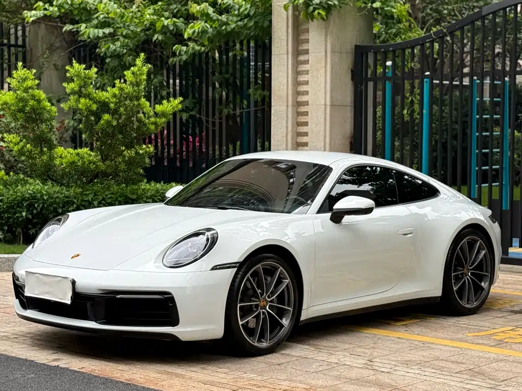 Porsche 911 2021
