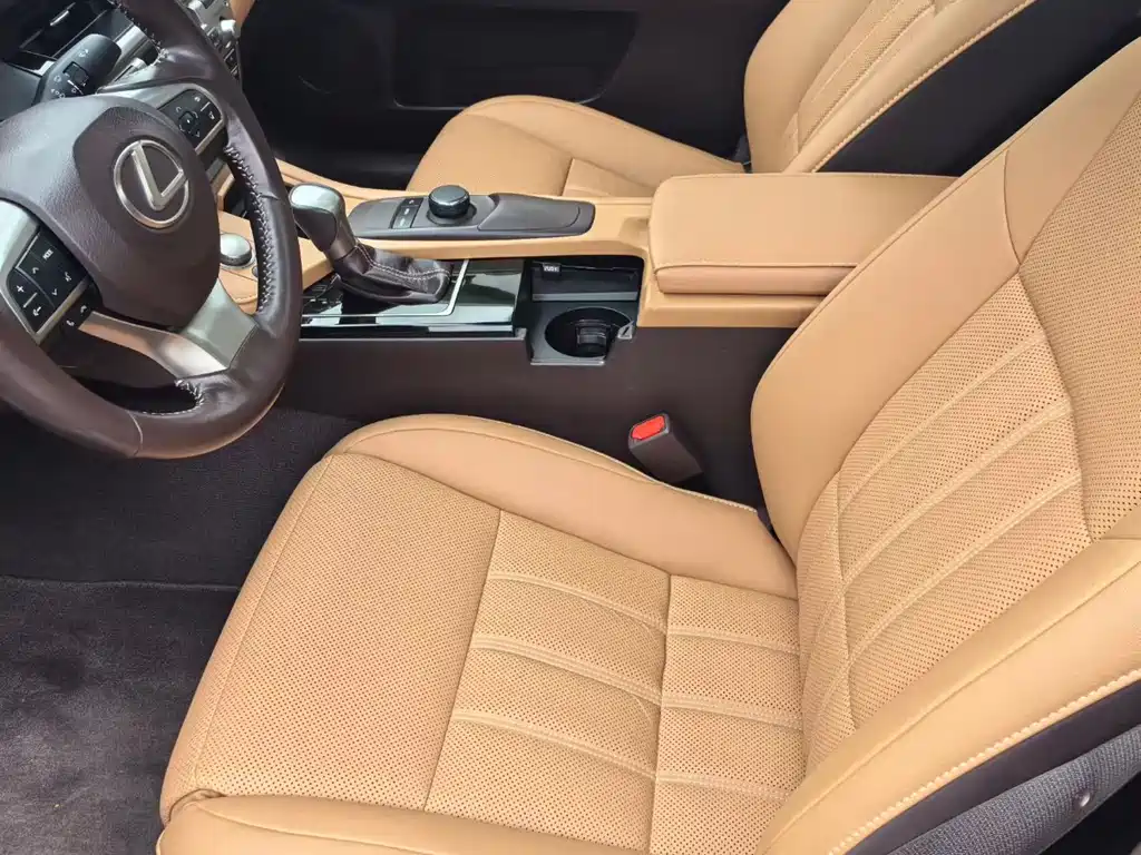 Lexus ES 2017